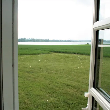 Syd Pa Rodkaergard Tatil Evi